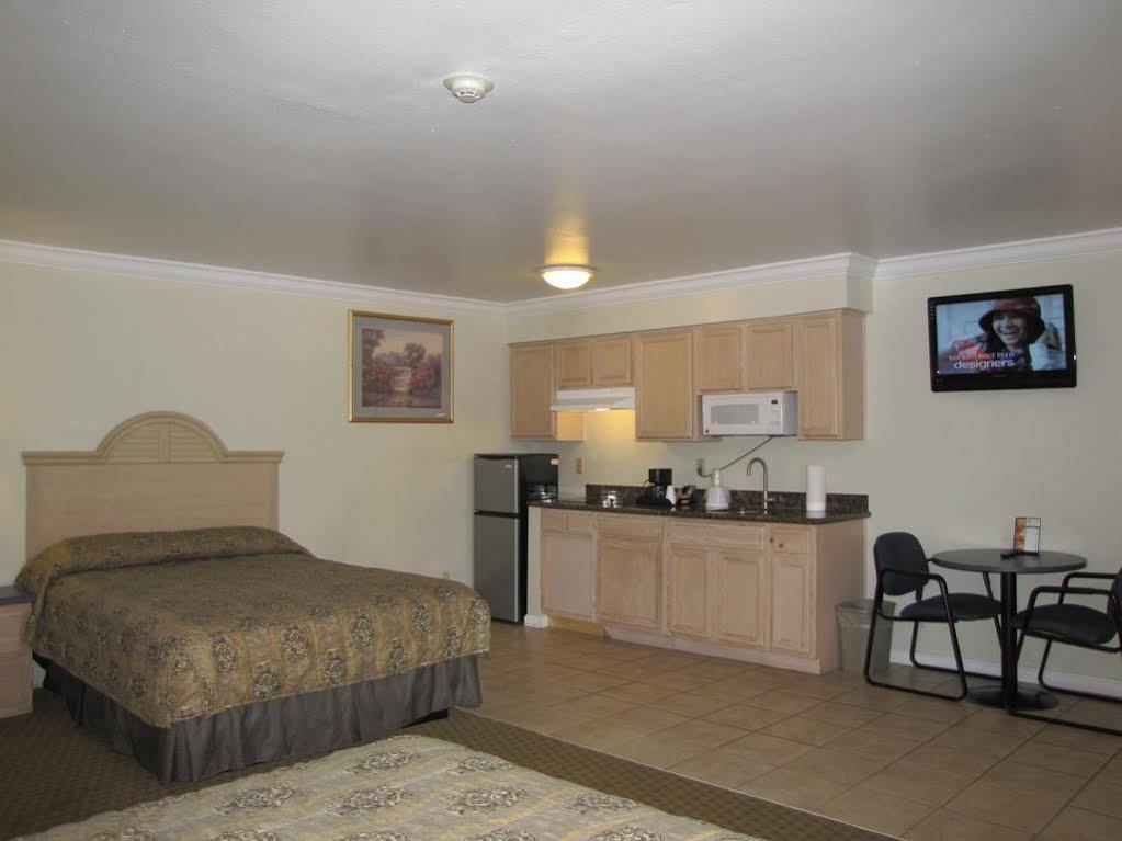 Rodeo Lodge Clovis Buitenkant foto